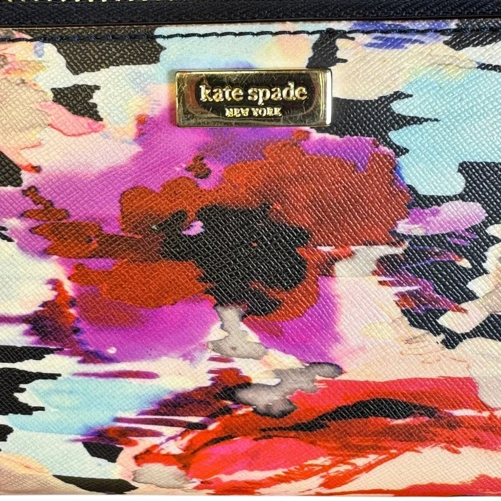 Kate Spade Neda Laurel Way Blurry Floral Print Zip Around Wristlet Wallet Clutch